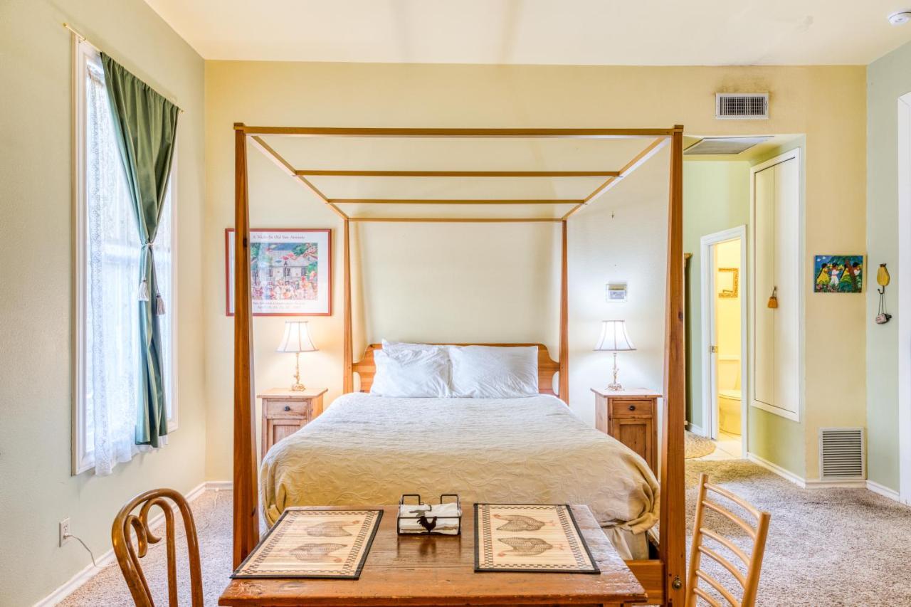 Yellow Rose Bed & Breakfast Сан Антонио Екстериор снимка
